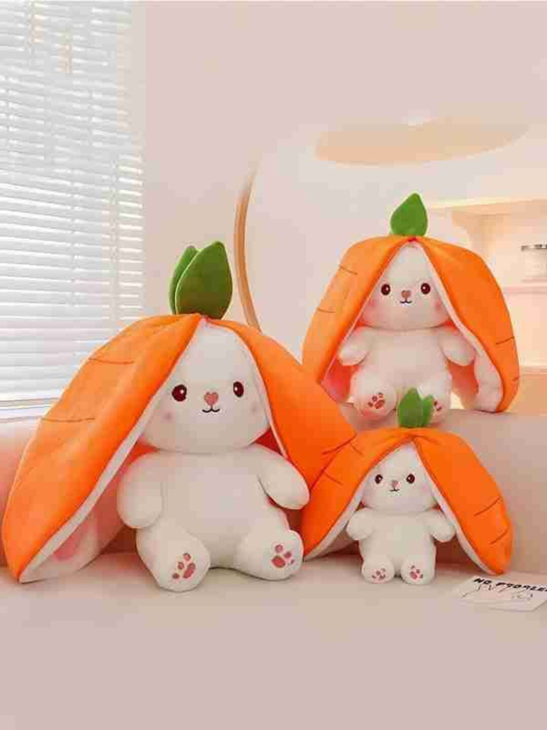 Мягкий кролик с клубникой и морковью – милый подарок для детей и близких