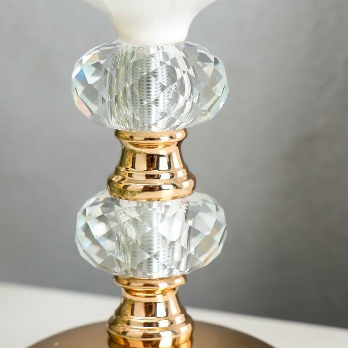 Подсвечник металл на 1 свечу Хрусталики белый с золотом 16х9,7х9,7 см