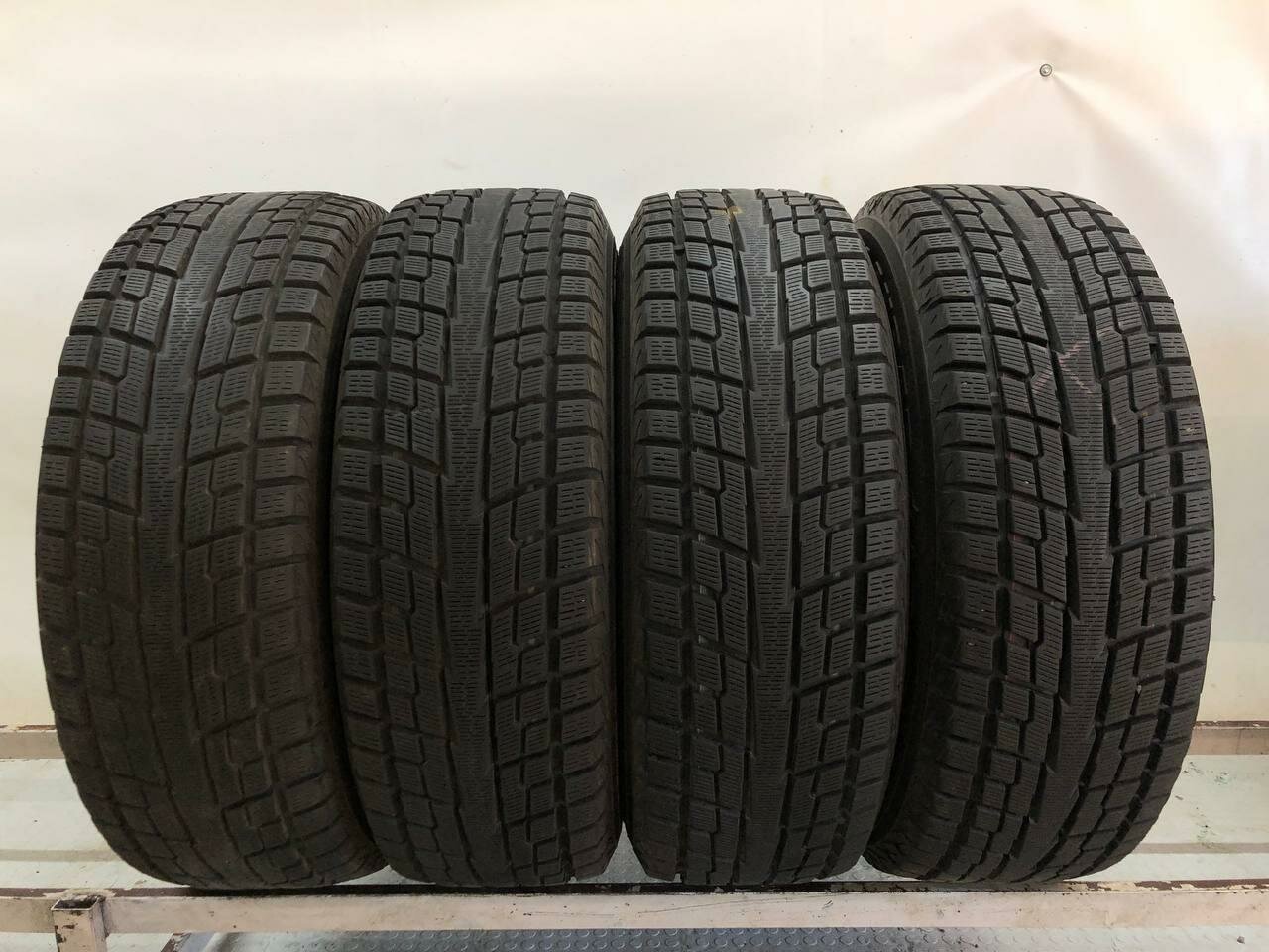 Yokohama Geolandar I/T-S G073 225/65 R17 БУ Шины Зимние