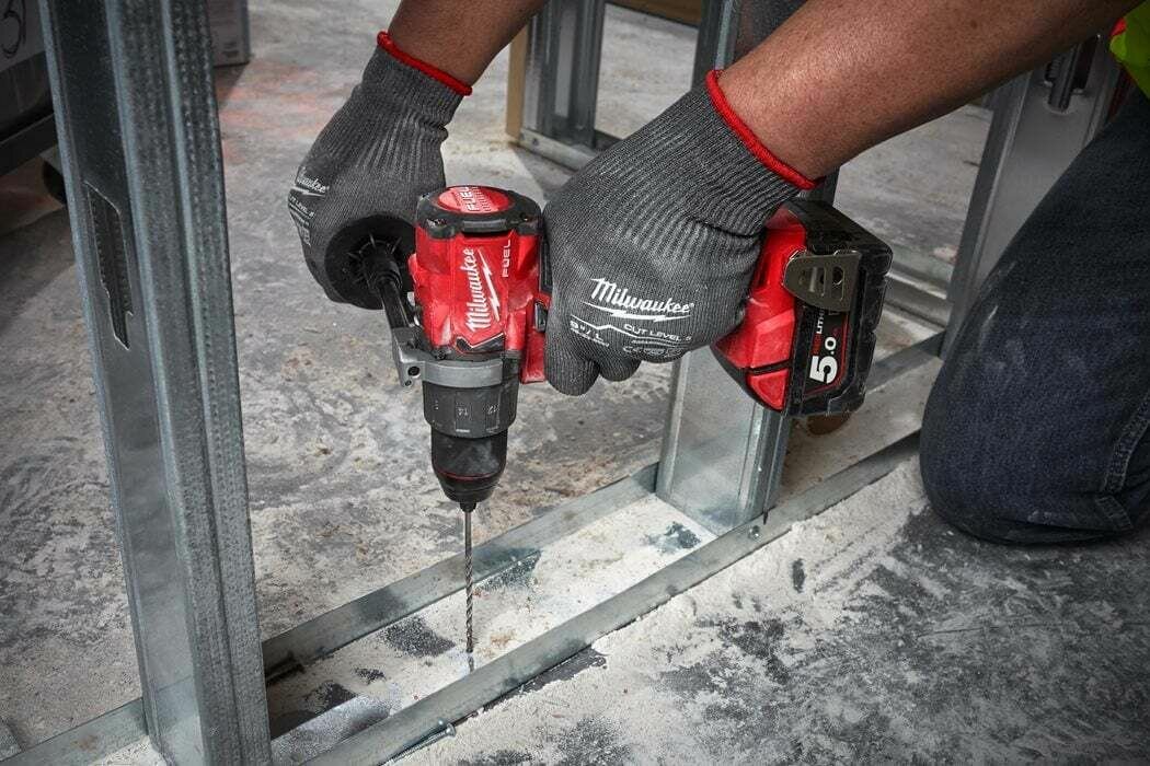 Аккумуляторная ударная дрель-шуруповерт Milwaukee M18 FPD2-0X, 18 В, 135 Нм, 2000 об/мин, 32000 уд/мин, без АКБ и ЗУ, в кейсе, - фото №11