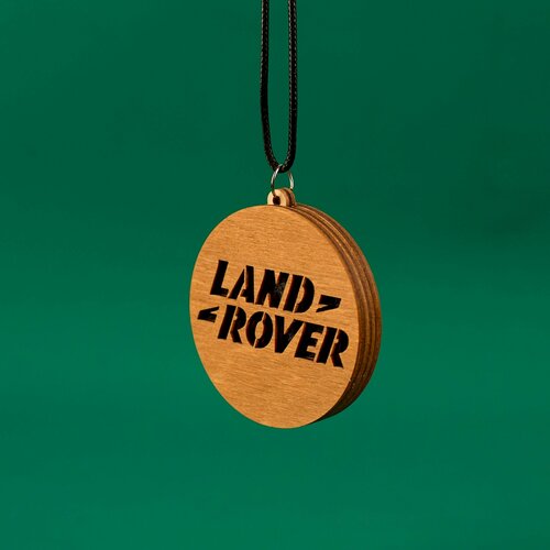 Подвеска декоративная из дерева для пропитки аромамаслом LAND ROVER