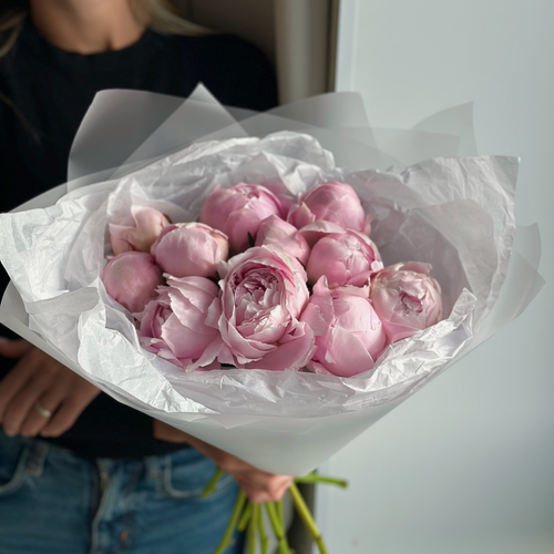 Изображение товара Букет из пионов Sharmonic Fleur, 11шт, в плёнке, розовый