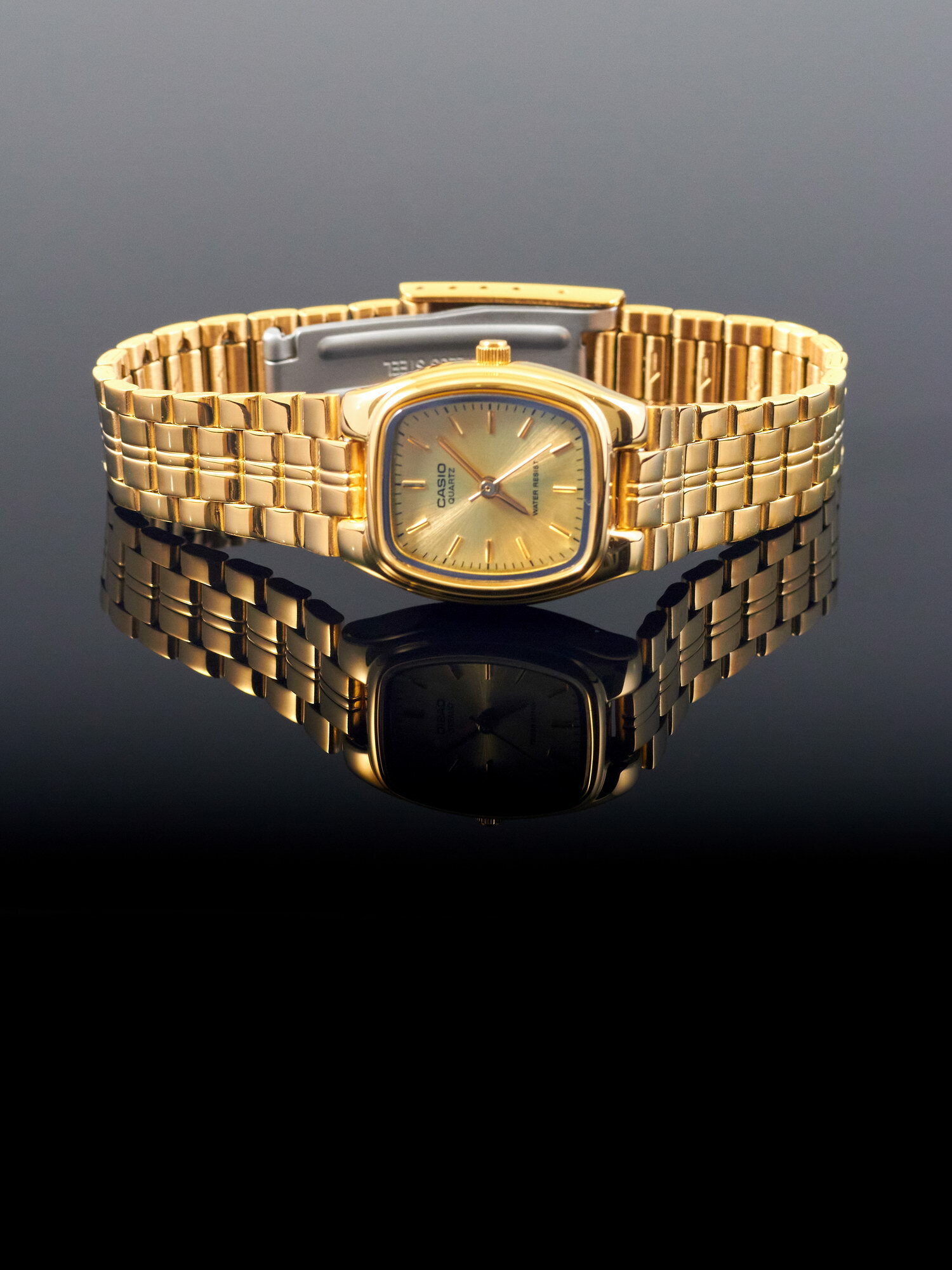 Наручные часы CASIO Fashion 