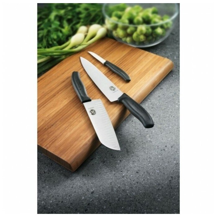 Нож кухонный Victorinox Swiss Classic (6.8003.15B) стальной разделочный лезв.150мм прямая заточка че - фото №5