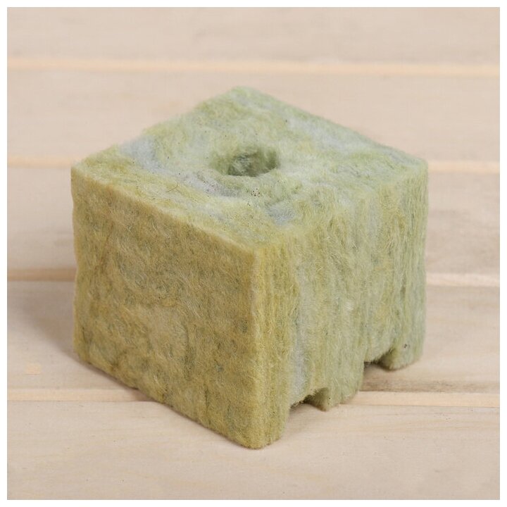 Субстрат минераловатный в кубике, 7.5 × 7.5 × 6.5 см, отверстие 15 × 15 мм, «Эковер» (16 шт.) - фотография № 1