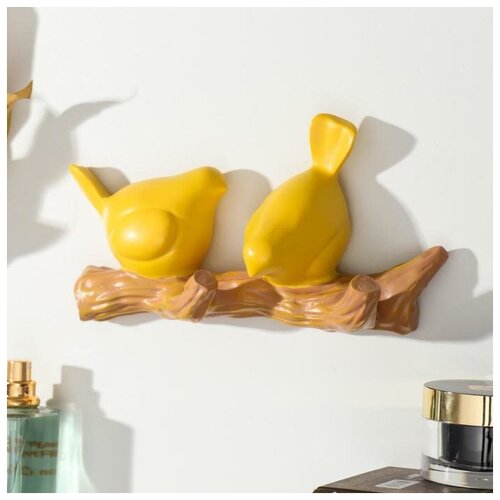 фото Крючки декоративные полистоун "две птички на ветке" жёлтые 10.5х5.5х21 см yandex market