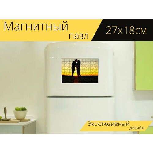 Магнитный пазл Целовать, любовь, влюблена на холодильник 27 x 18 см. магнитный пазл любовь страсть целовать на холодильник 27 x 18 см