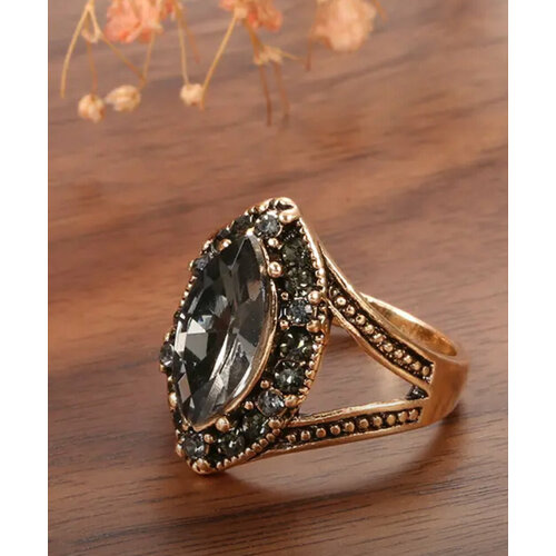 Кольцо, кристалл, размер 18.5, ширина 22 мм, коричневый