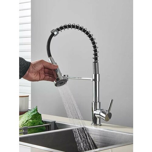 Смеситель для кухни с гибким изливом