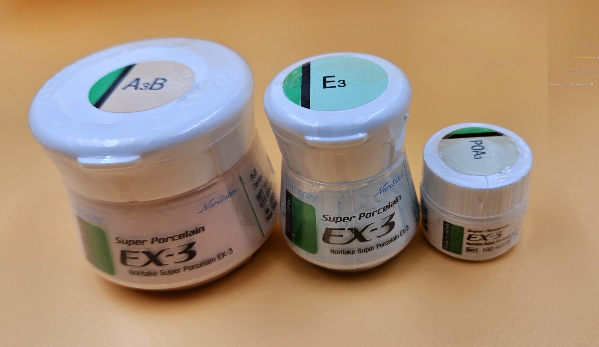 Керамическая масса Noritake набор Цвет А3. Body A3B 50 гр, опак пастообразный POA3 6 гр, эмаль E3 10гр. (Япония)