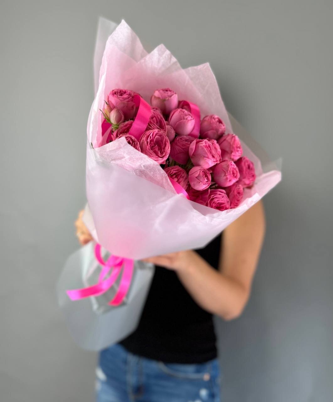 Букет «Розовые кустовые пионовидные розы» 5 штук от Di_Flowerslab размер XS