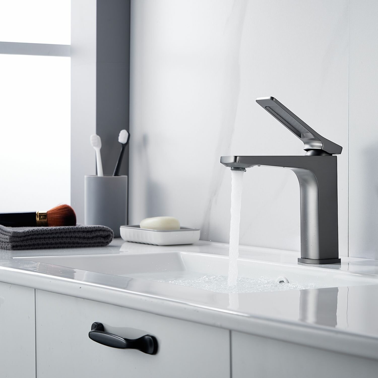 Смеситель для раковины Shevanik S4601T, латунь, серый, с аэратором — фото 1