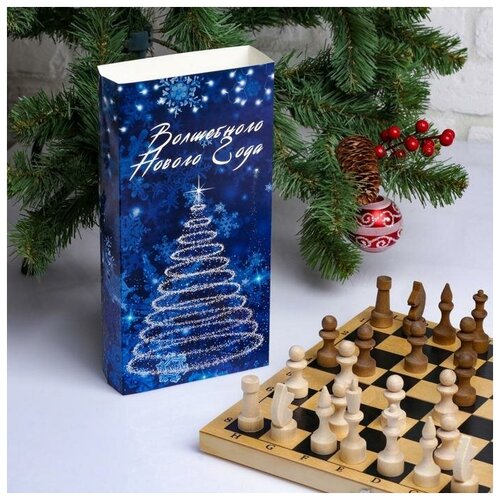 фото Шахматы подарочные "новогодние", доска дерево 29х29 см, фигуры дерево 5425777 время игры