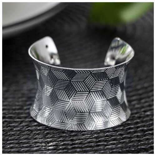 фото Кольцо для салфетки "грани" 4х3,5 см 5087796 сима-ленд