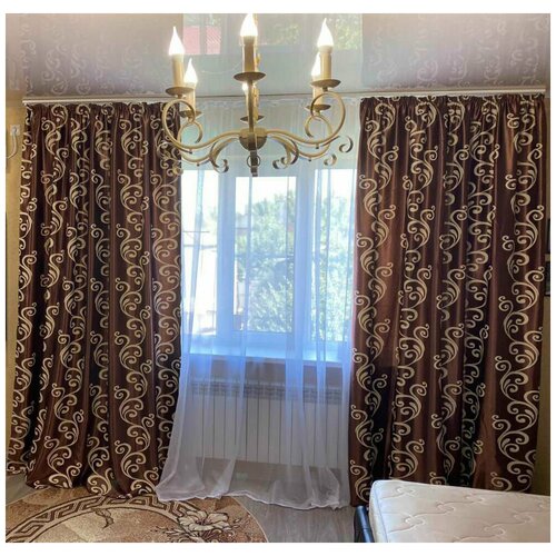 фото Комплект, шторы блэкаут + тюль ( 4м. на 2.75м ) коричневый со светло-бежевыми вензелями goodpled
