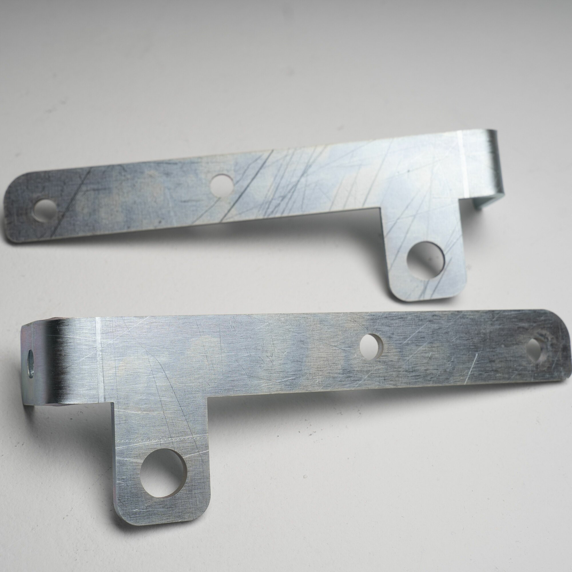 Кронштейн крепления бампера задний 2106(2103) усиленный , цинковая сталь 5мм — фото 1