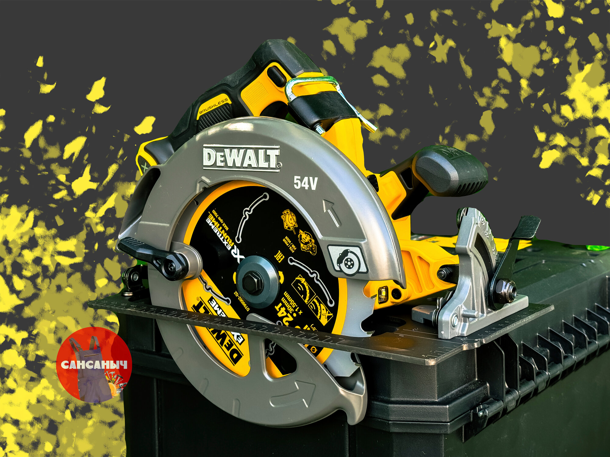 Аккумуляторная дисковая пила DEWALT DCS578NT 54В