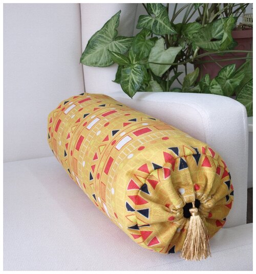 Подушка Декоративная Валик с кисточками Африка Узор на желтом