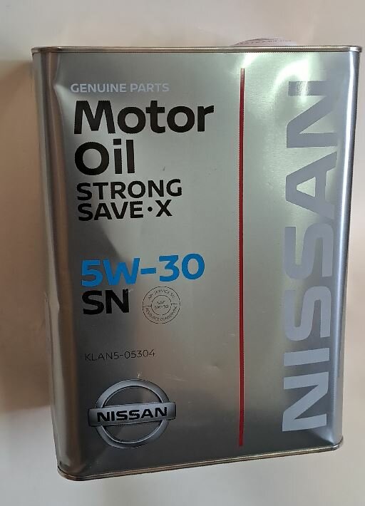 Полусинтетическое моторное масло Nissan SN Strong Save X 5W-30, 4 л, арт. KLAN505304