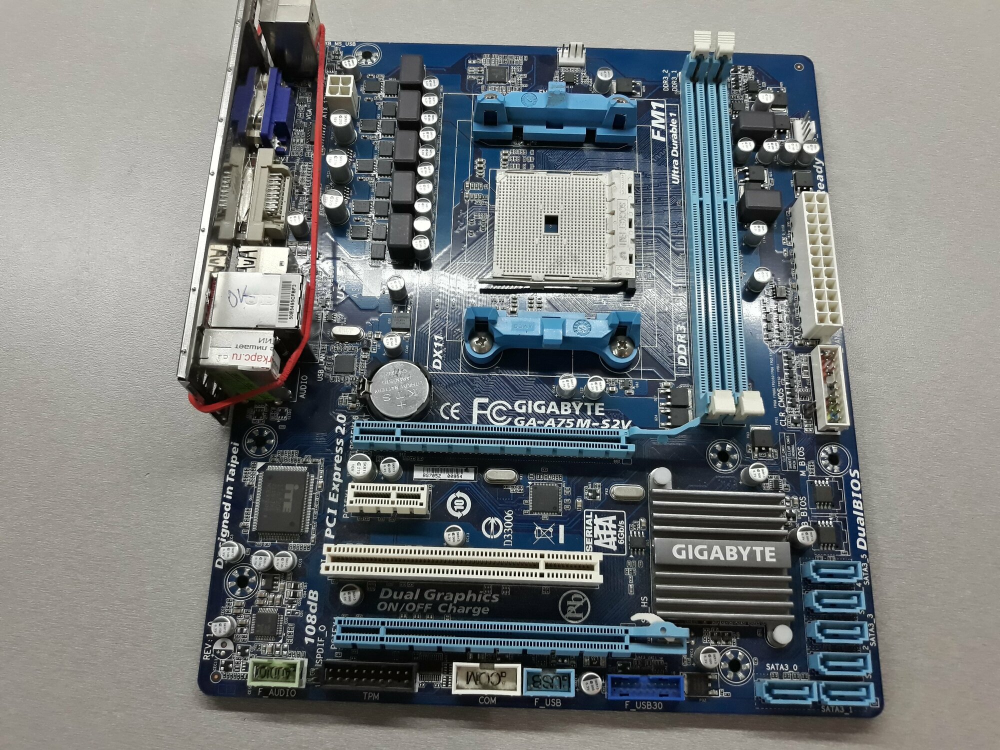 Материнская плата Socket FM1 Gigabyte GA-A75M-S2V rev 1.0