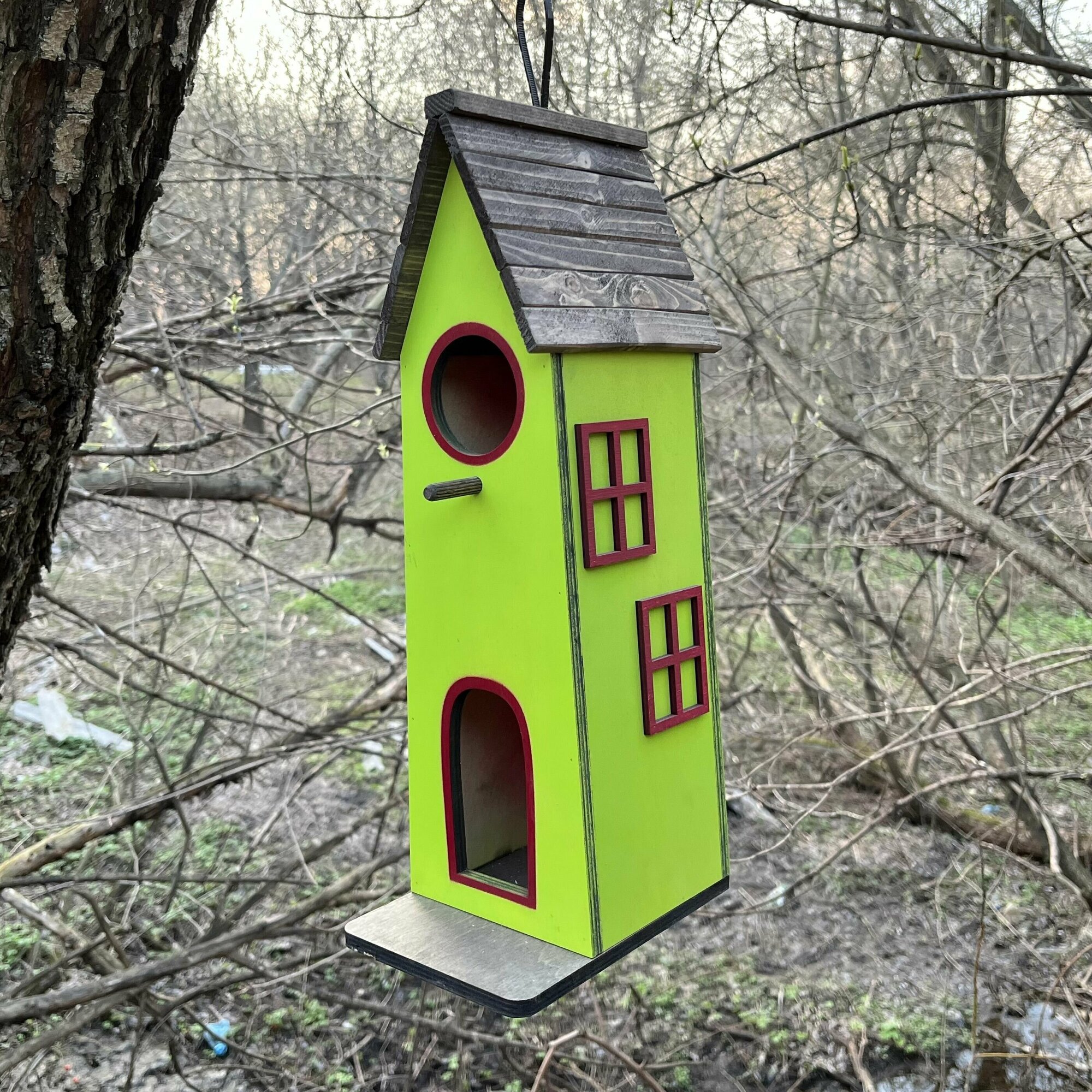 Деревянный скворечник для птиц PinePeak / Кормушка для птиц подвесная для дачи и сада, 400х160х120мм - фотография № 2