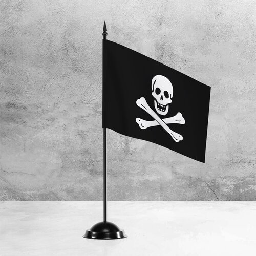 настольный пиратский флаг на пластиковой белой подставке Настольный Пиратский флаг на пластиковой черной подставке