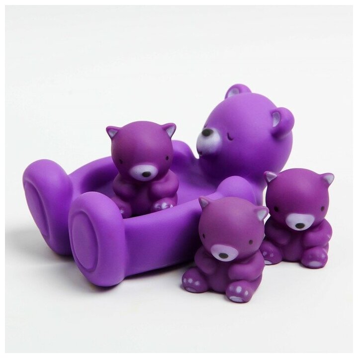 Набор резиновых игрушек с пищалкой для игры в ванной «Мишки»: мыльница, игрушки 3 шт, цвет микс, 15 см.