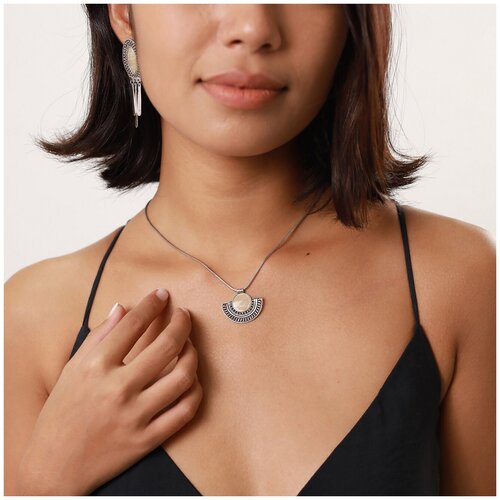 Колье ORI TAO, Mamata, подвеска со вставкой из перламутра, OT22.1-15-31065 серебристый