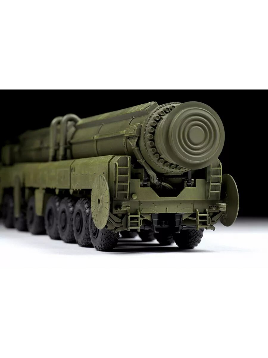 Российский рксн Тополь ZVEZDA 309 деталей, масштаб 1:72, сборная модель — фото 1