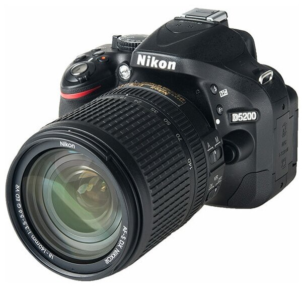 Фотоаппарат Nikon D5200 Kit 18-140mm 1:3-5 5.6 G ED VR, черный