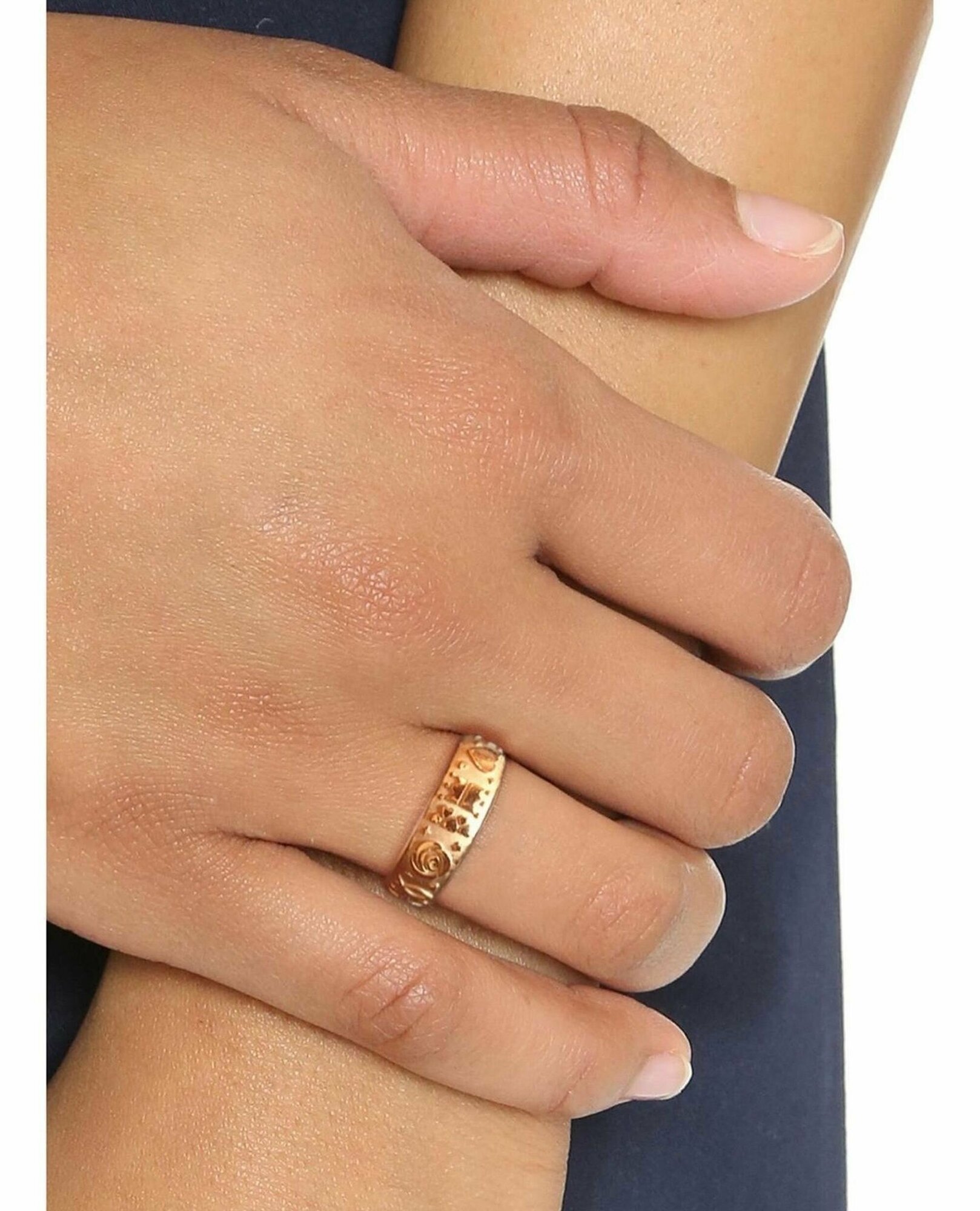 Кольцо, размер 18, черный, золотой — фото 1