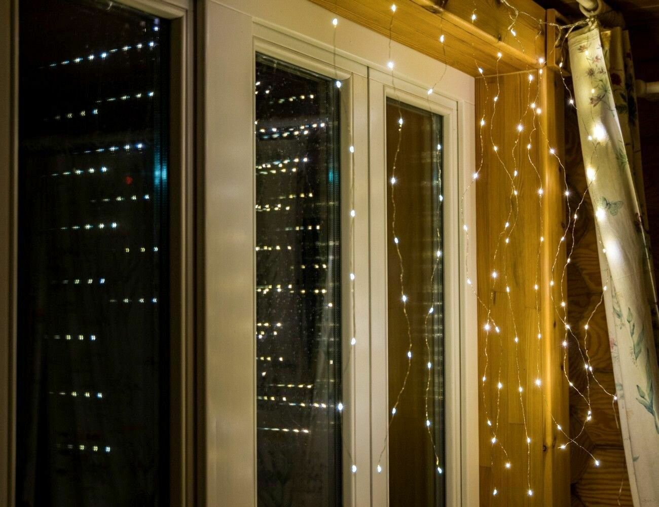 Световой занавес роса, 100 тёплых белых мини LED-огней, 1х1+3 м, SNOWHOUSE CLLDM100-WW-4,5V