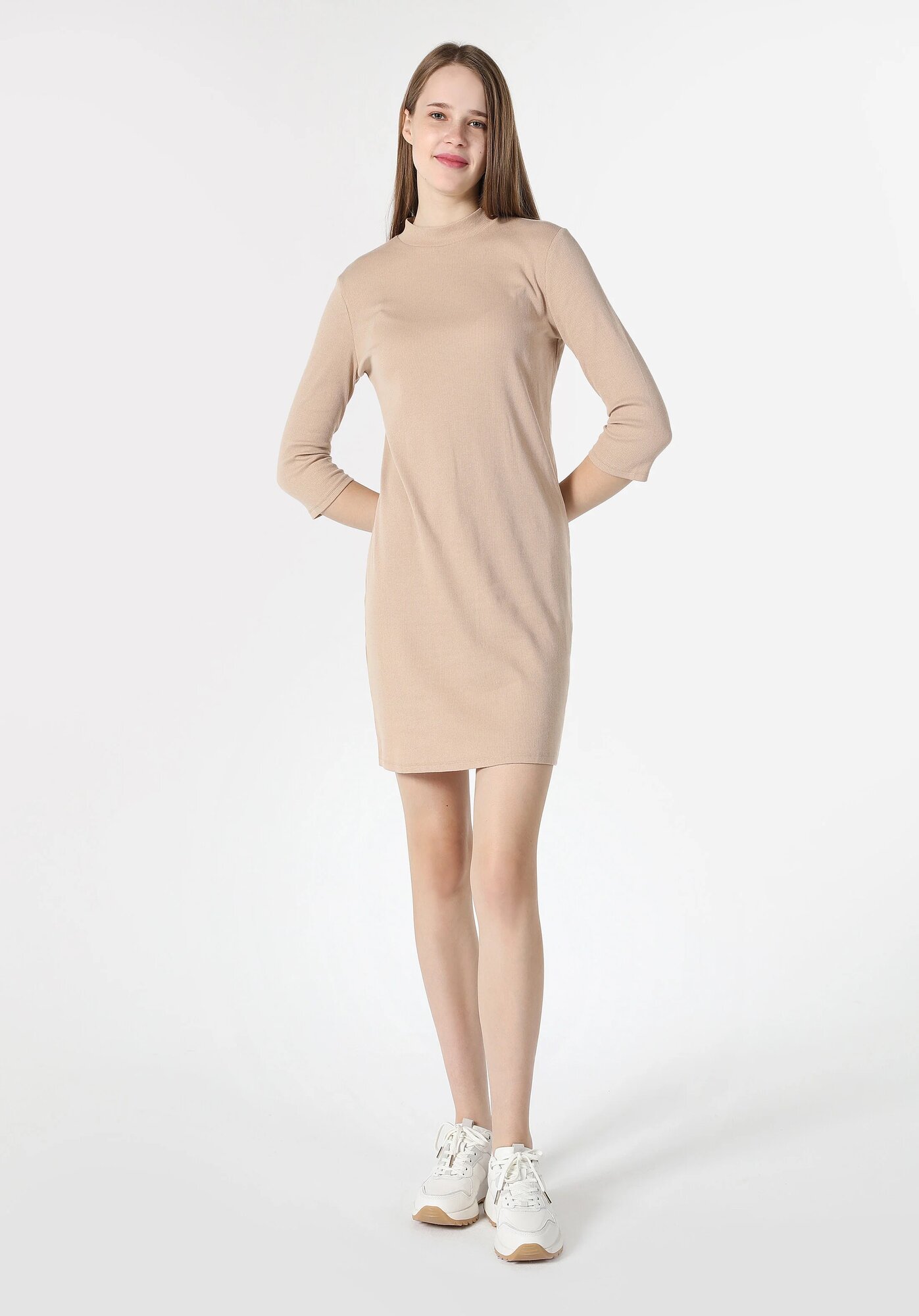 Платье Slim Fit