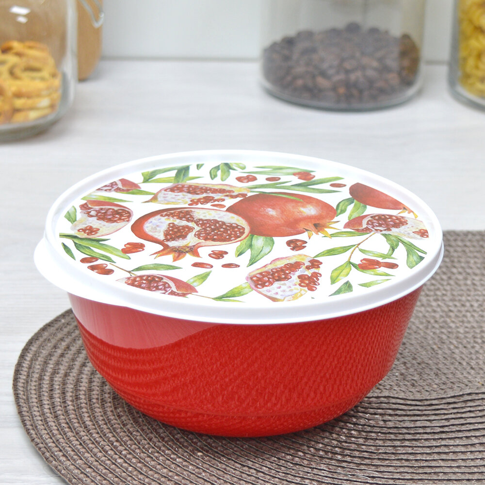 Миска Искрапласт с крышкой 