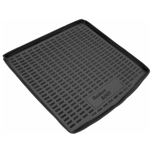 фото Коврик в багажник полиуретановый для mazda 3 sd (13-19), rezkon