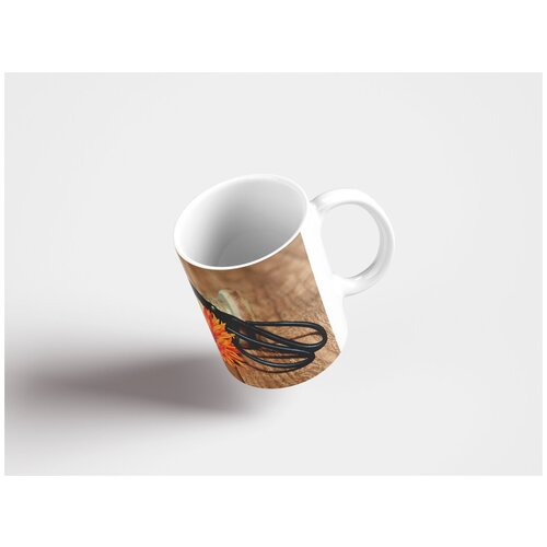 фото Кружка "ножницы, декоративный цветок, цветок ткани" 320 мл lotsprints