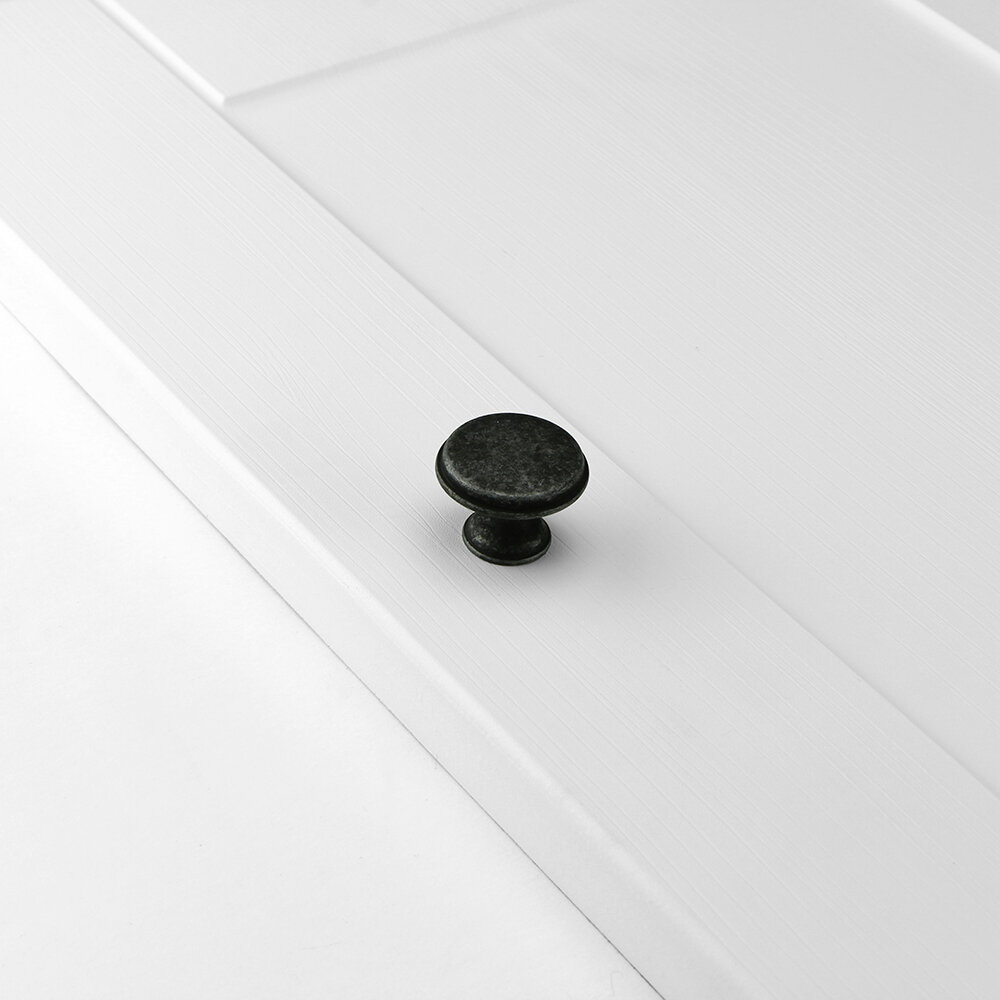 Ручка-кнопка мебельная Cento состаренное серебро