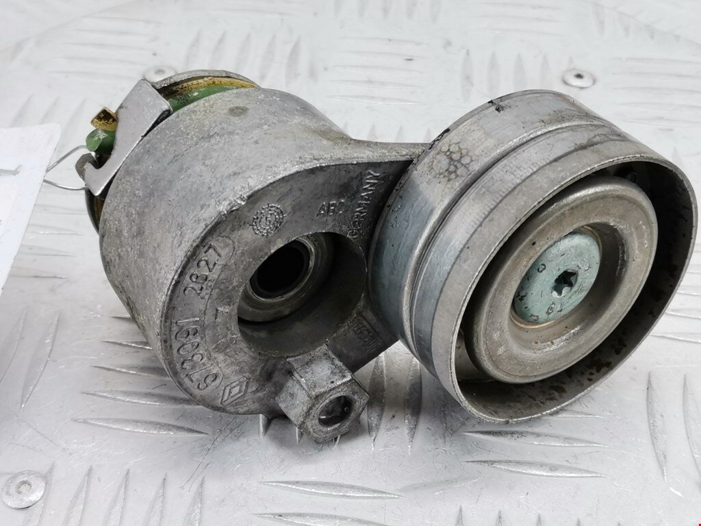 Натяжитель ремня генератора (приводного поликлинового ремня Renault Laguna 2 117507271R арт. 1600447