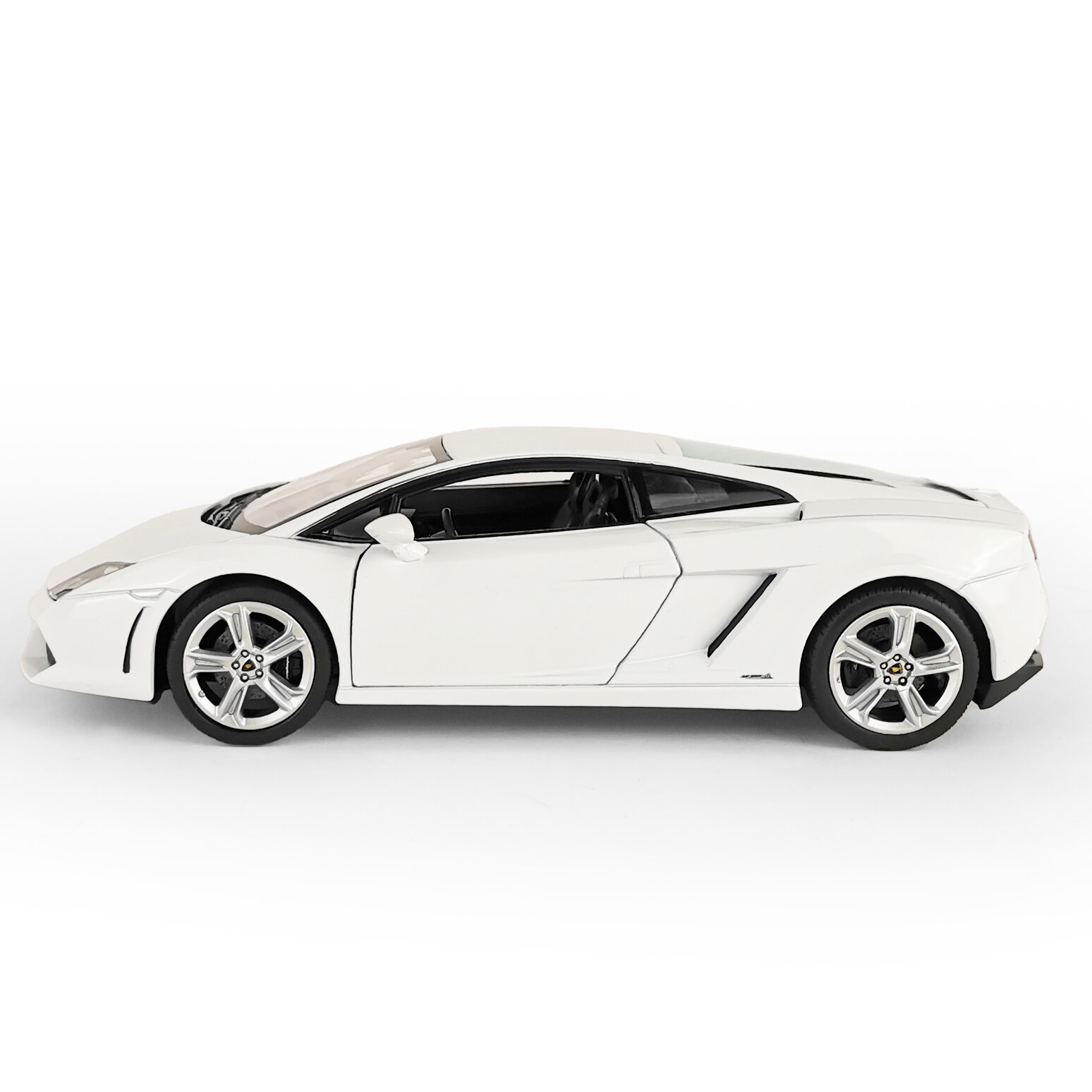Машинка Welly 1:24 Lamborghini Urus желтый - фото №3