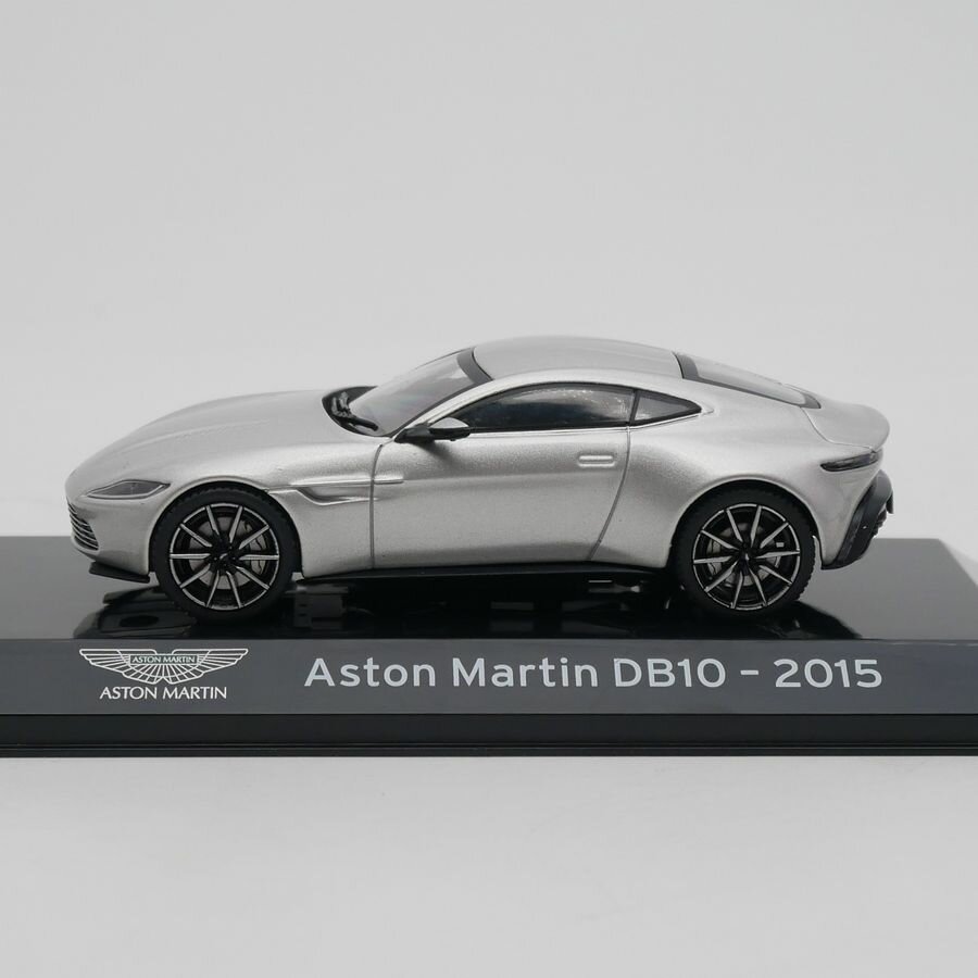 Модель ixo 1:43 Aston Martin DB10 2015 Коллекция подарков для тележек из литого сплава