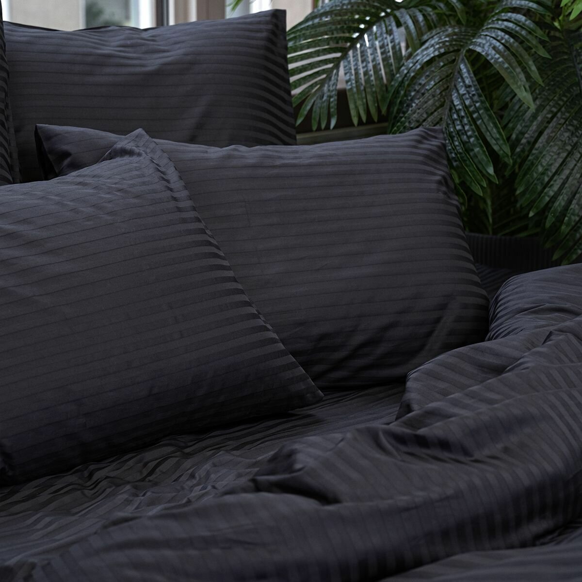 Комплект постельного белья Евро размер Monochrome Страйп сатин 100% хлопок / 4 наволочки /графит /премиум качество - фотография № 9