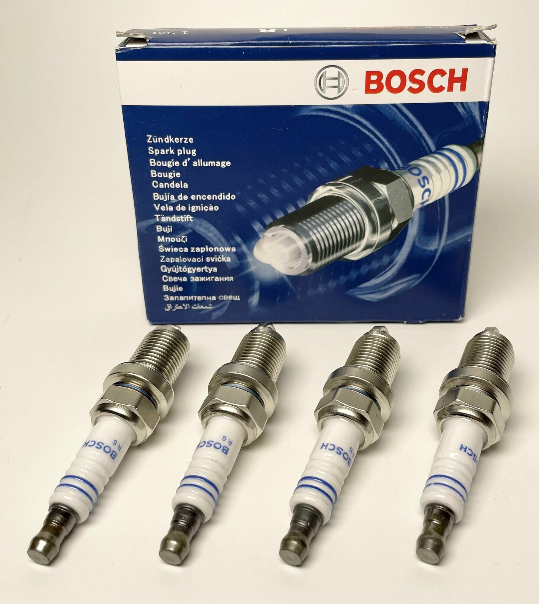 Комплект свечей зажигания Bosch 0242235666 FR7DC+ 4 штуки ВАЗ 16 клап. Рено (дастер, клио, логан, сандеро, меган) Шевроле (ланос, авео, лачетти, епика)
