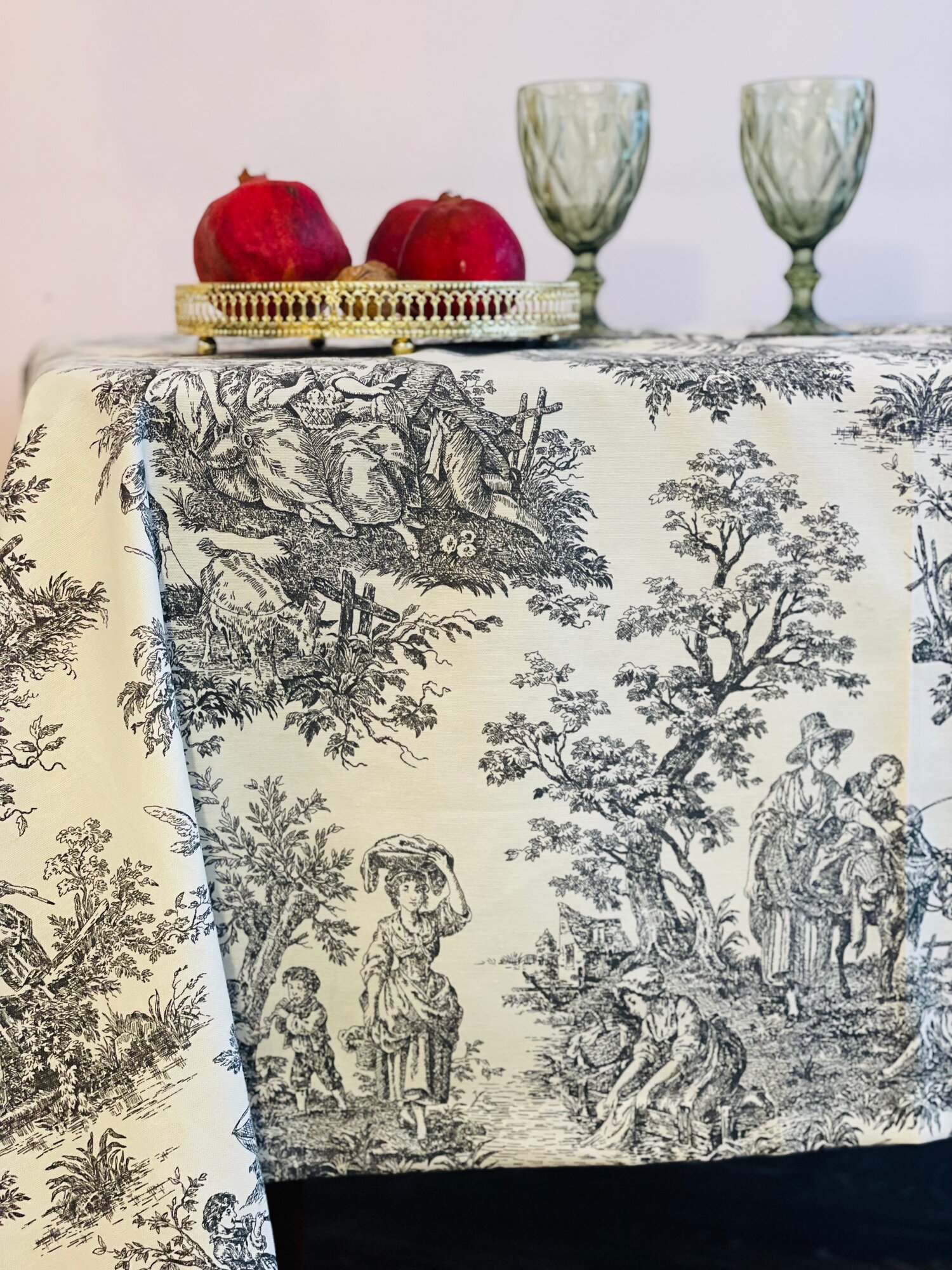 Скатерть ADAMHOME 