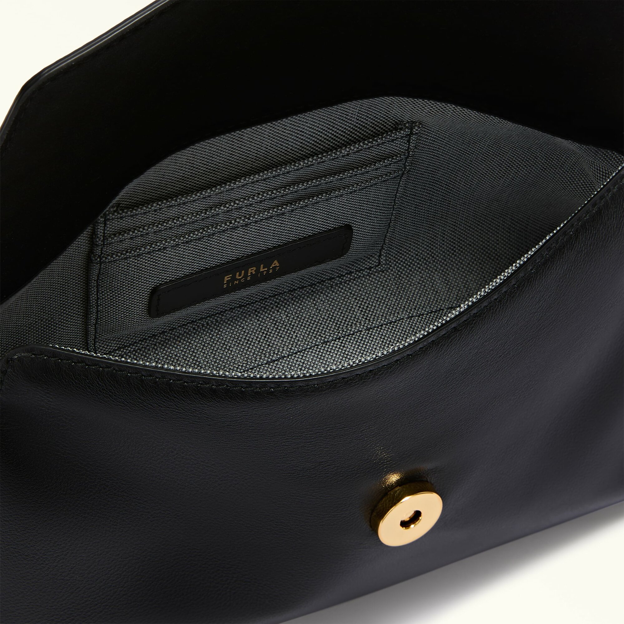 Сумка FURLA SFERA SOFT MINI CROSSBODY TOP HANDLE — фото 1