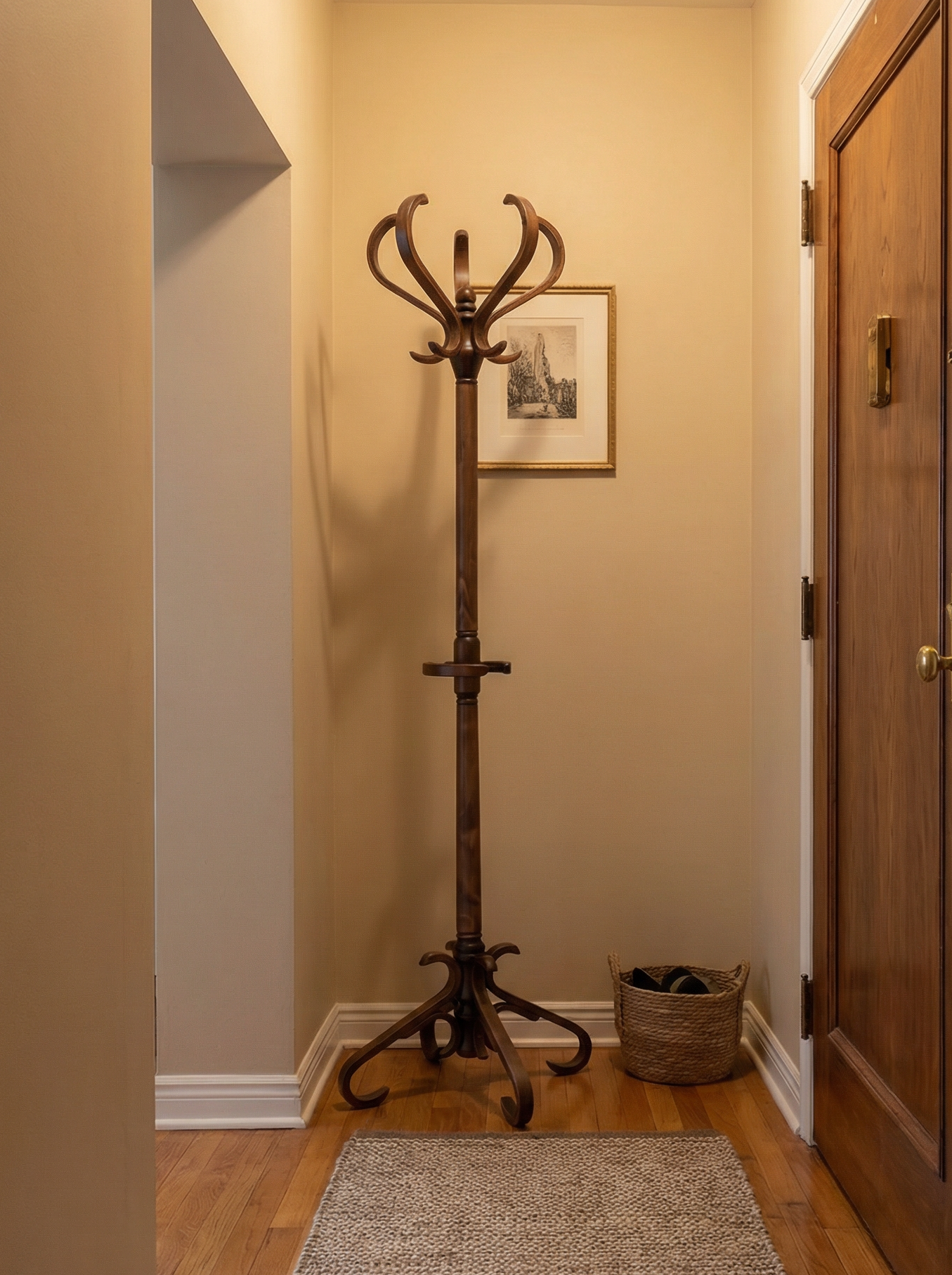 Вешалка напольная IFERS для верхней одежды деревянная В 10Н цвет средне-коричневый