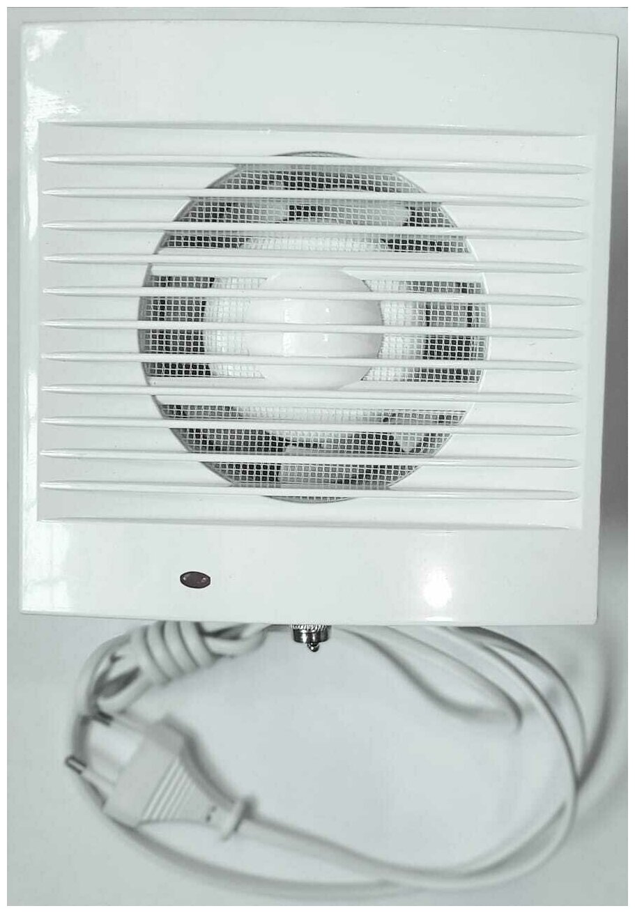 Вентилятор вытяжной с тяговым выключателем D 120 - фотография № 3