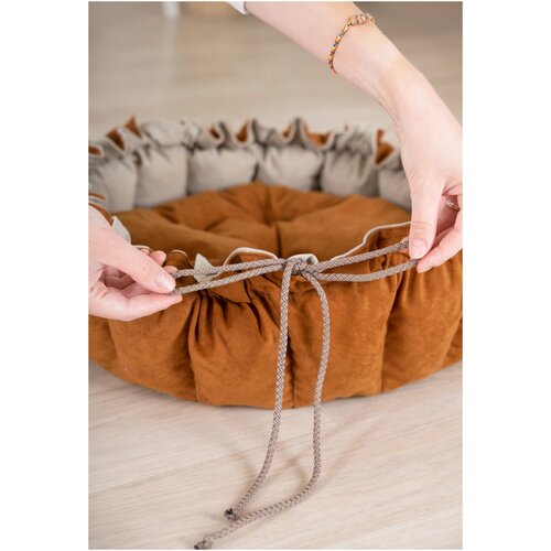 Круглая регулируемая лежанка для кошек и собак