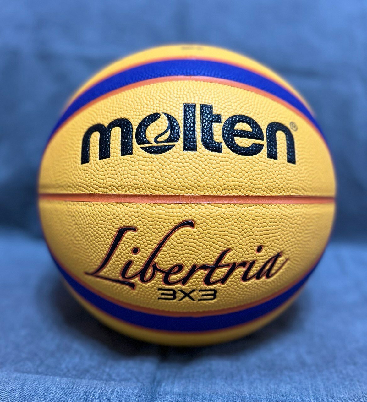 Баскетбольный мяч Molten B33T5000. Размер 6. Yellow/Blue. Outdoor