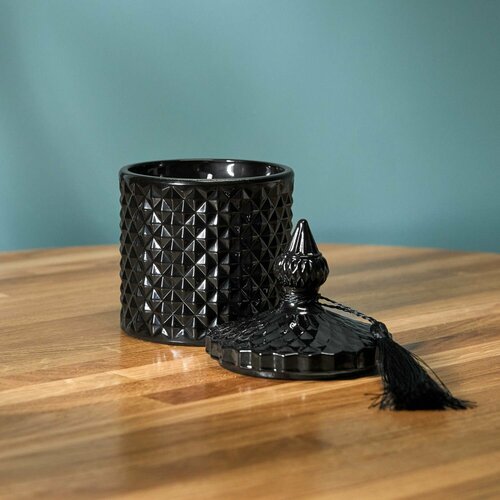 Свеча ароматическая Creamy Puff 85х85х145 см цв черный стекловоск 2750₽