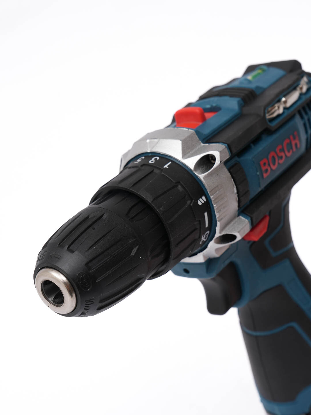 Шуруповёрт Bosch 48V, бесщёточный двигатель, 2 скорости, в кейсе, 2 аккумулятора